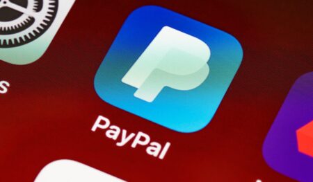 paypal-link-iphone-telefono-inteligente-aplicacion